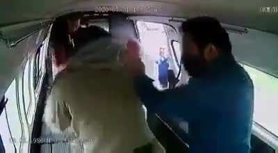 Le fue peor que a piñata en posada