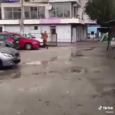 Не смей трогать мою даму