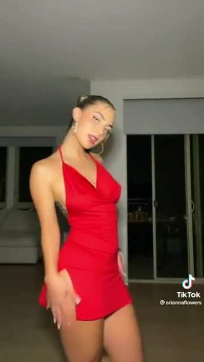 LITTLE RED RIDING THOT
