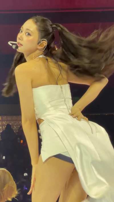 TWICE - Tzuyu