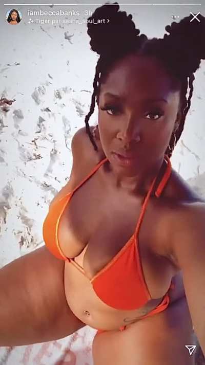 Free her tits