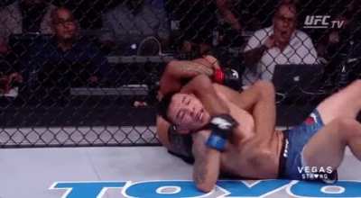 having flashbacks of one of the greatest arm bars i have ever seen