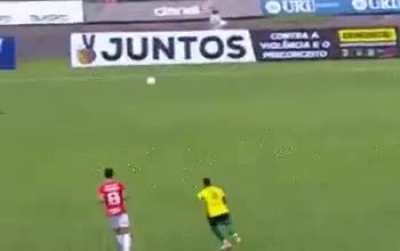 Senhoras e senhores, com vocês, o Inter de Porto Alegre indo pro ataque