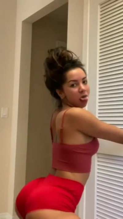 Brittany Twerking
