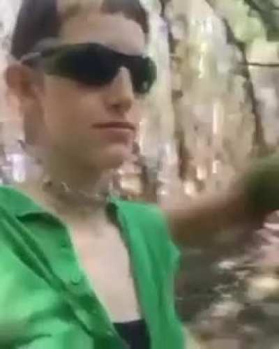 Corre aqui Nathália! A gente tem que fazer um negócio