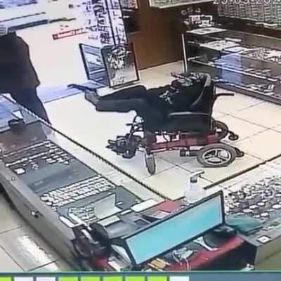 Воруй, убивай, на четырех колесах гоняй