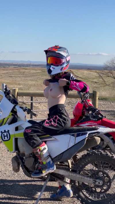 Flashing while out riding is one of my favorite things. 