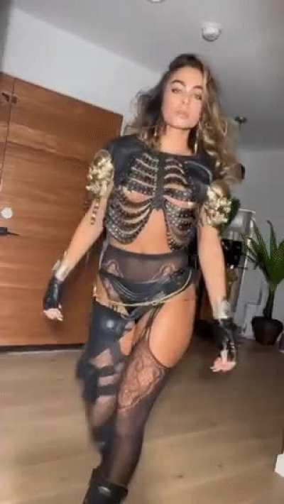 New Halloween Costume Vid