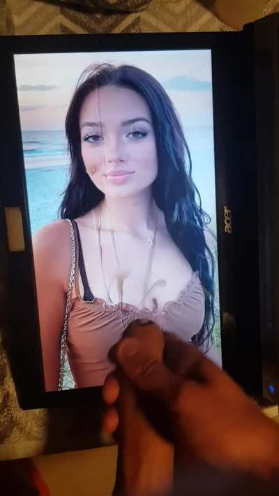 Shot a load on her pretty face