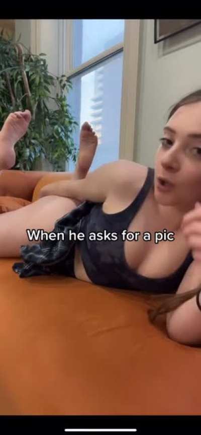 I sent a pussy pic by accident..