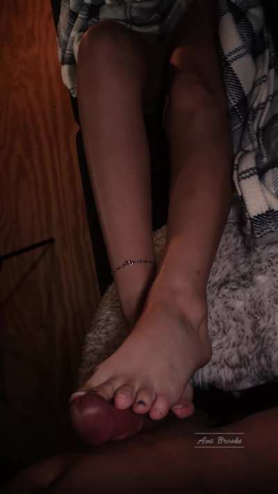 Cum is my fav foot decoration 🤤