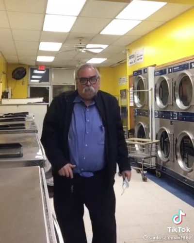 Laundromat Day