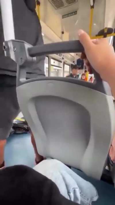 Video del colectivo antes de la golpiza en Burzaco.