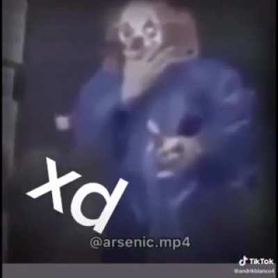 Pobre payaso solo quería un amigo :V