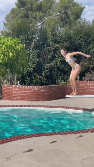 Bikini babe