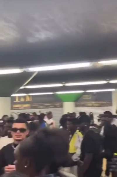 Point of view: You are a Latino who has just arrived in Europe and this is the first thing you see when you arrive in the country to which you have emigrated ð¨ð¿ð¨ð¿ð¨ð¿ð¨ð¿ð¨ð¿ð¨ð¿... ð¨ð»ð¨ð»ð¨ð»ð¨ð»ð¨ð»ð±ð
