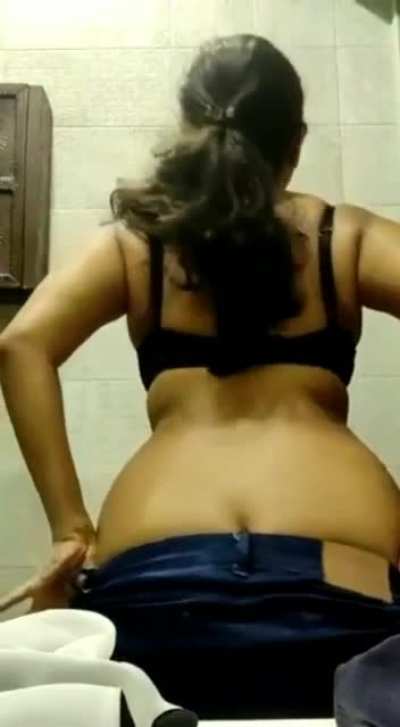 Famous Bigg Boobs & Bigg Ass Mallu Complete Collection 😍❤️ [Requested - 72 Videos + Pics] [Link in Comments 📩]