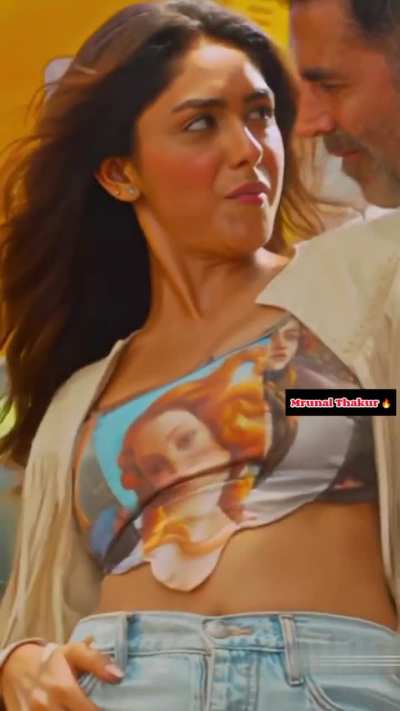 Mrunal Thakur 🔥