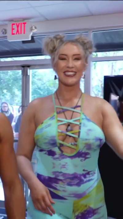 Effortlessly Thicc