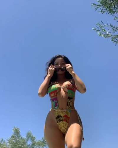 Bikini Baddie