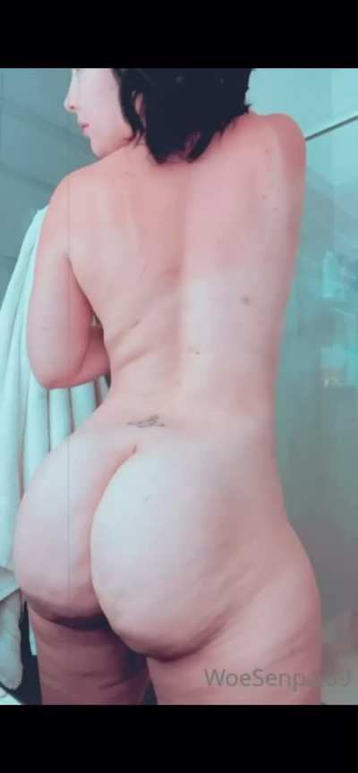 moves like water 😵‍💫💦🍑