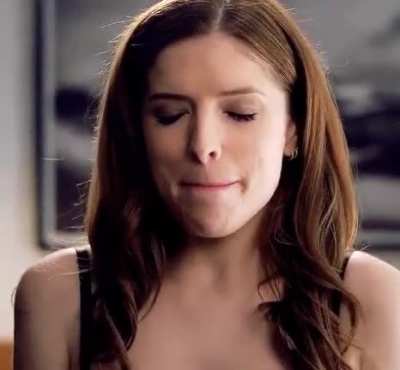 Anna Kendrick's Facial Expressions