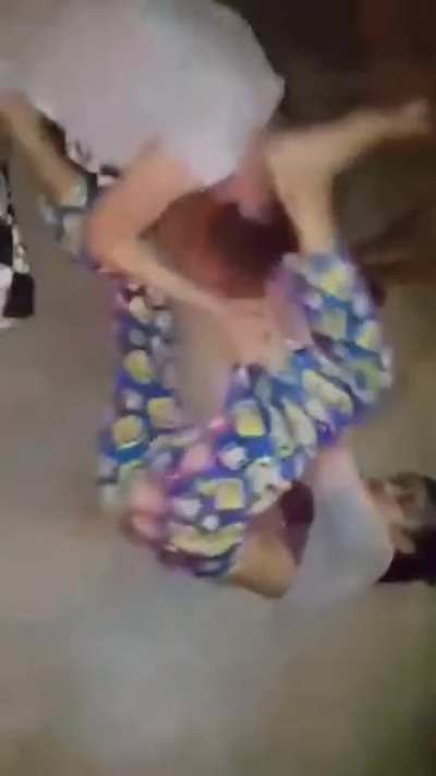 Asian girls fight