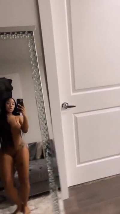 Dat thang 🍑 thang<wbr>in'🍑🤳<wbr>🏽