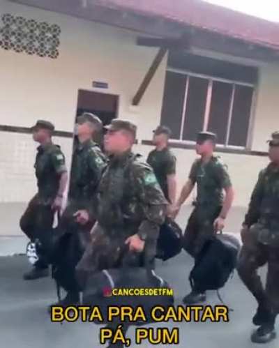 Ah mas que maravilha não ? Entra para exército (๑•﹏•)