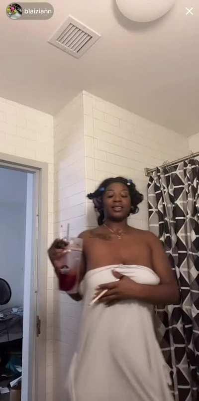 Pussy slip from earlier today