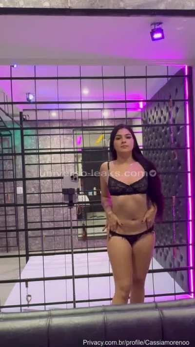 Cassia Moreno - Magrinha do b*ndão, sempre m4t4 qualquer um de t3sã0