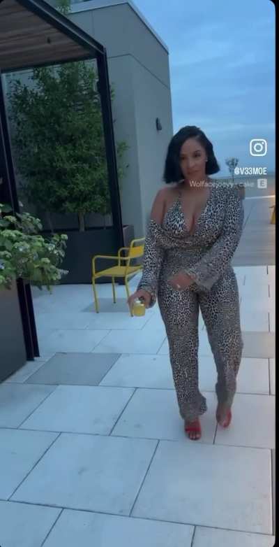 🍑🍑🍑😍😍😍