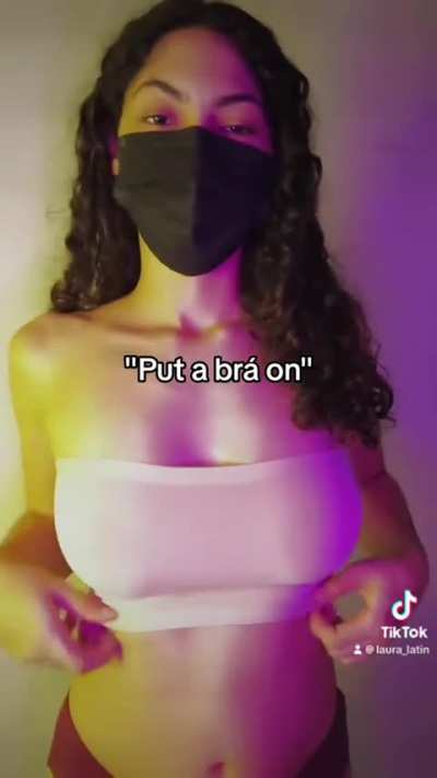 @laura_latin No bra 😍
