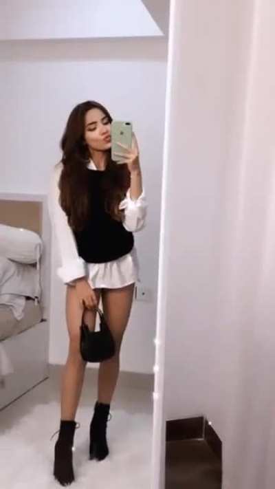 My god those legs made my dick crazy hard (unknown)