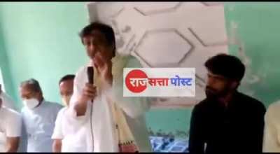 [Soti]Shahid Siddiqui proudly telling in Muzaffarnagar how he transferred all his MPLADS funds to Madrassas & Maszids in Western UP.Madarssas are recognized as educational institutions by law.MPLADs can be spent on them.I tried mobilizing help for 2 V