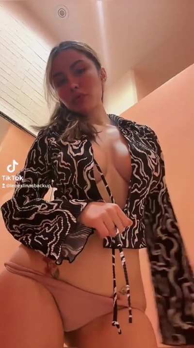 @leee<wbr>xlina<wbr>sback<wbr>up | Alina Verter 