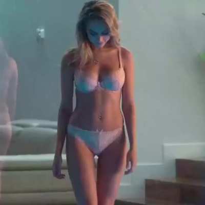 Ester Exposito (elite)