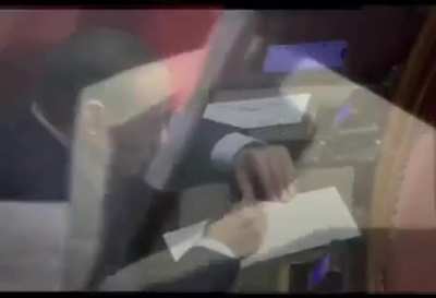 Meloni: abbiamo la maggioranza, occupiamoci del governo. Berlusconi: