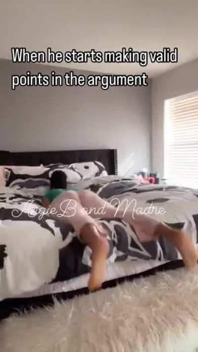 🙋🏾‍♂️