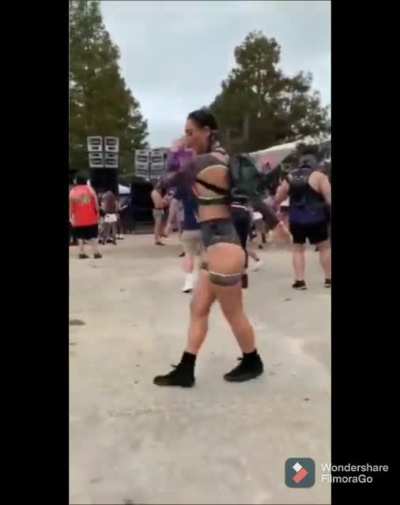 Master-level shuffling | Music: Tom Zanetti~ You want me