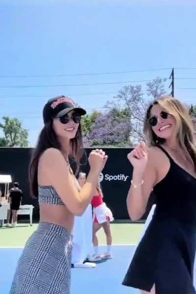 Victoria Justice/Madison Reed