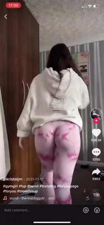 Dm me for her leaks