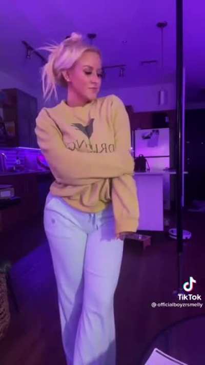 She’s perfectly thick