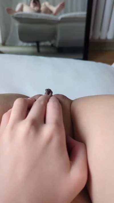 To satisfy oneself.