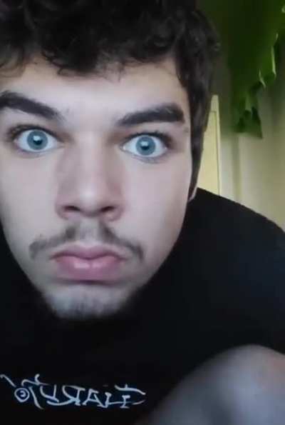 😐