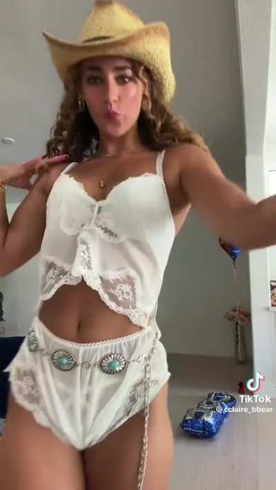 Coachella Fit