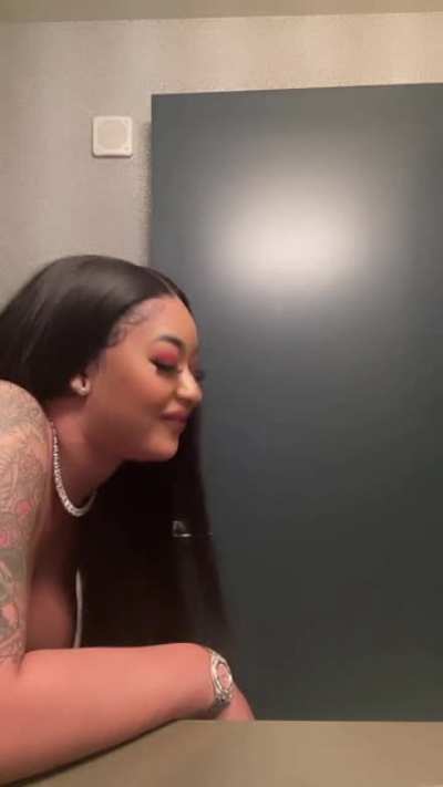 She drunk af