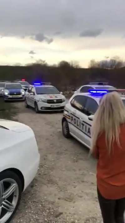 Cine a spus ca BMW-urile nu pot merge offroad ?