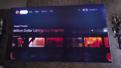 TCL 98 QM8K fades to black
