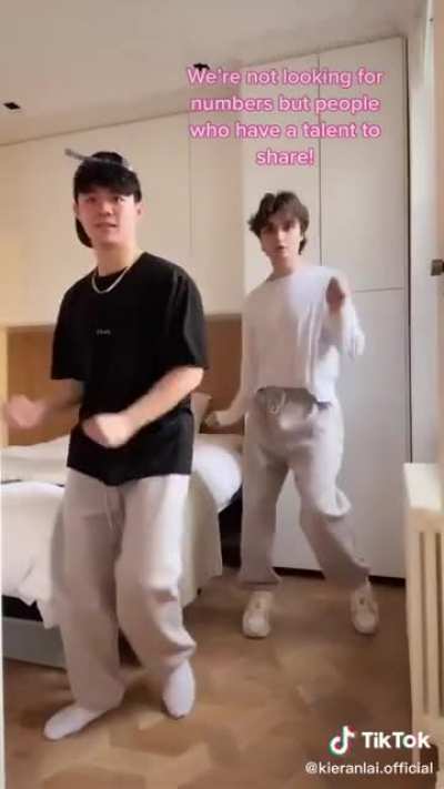 These guys have been begging for followers for weeks now, they are so cringe.
